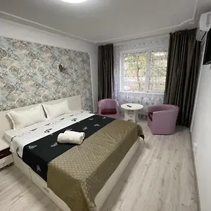 Apartament Garsoniera Cristina