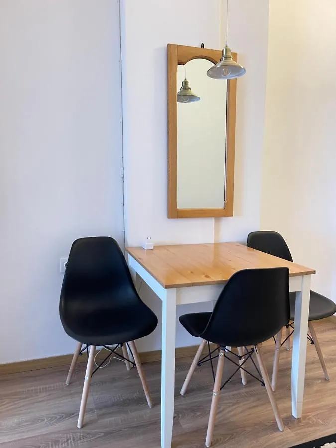 Super Central And Homey Studio Bucharest 0*,  Romania